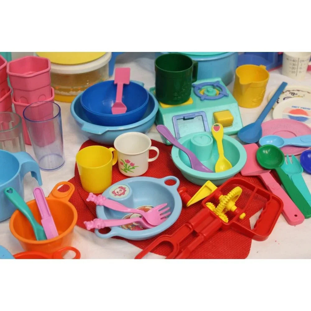 Vtg 1990s Play Dishes Fun with Food Pots Forks Blender Pans Measuring Cups Bowls
